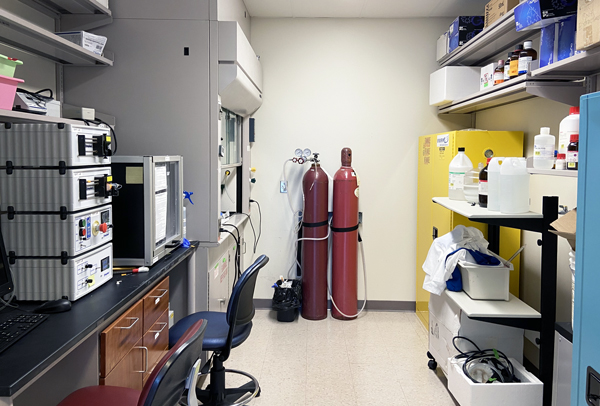 Chemical Workroom in the Cardiovascular Regenerative Engineering Laboratory