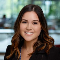 Headshot of Jayne Wolfe