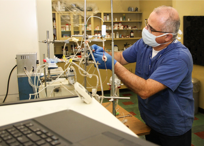 Dr. Audi working in Computational Lung Physiology Laboratory