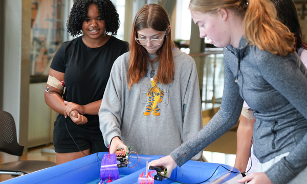 High School students learn about Biomedical Engineering at Marquette University