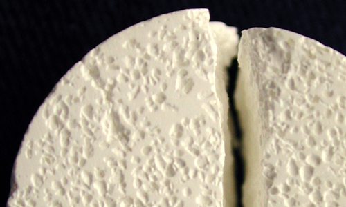 Ceramic biomaterial